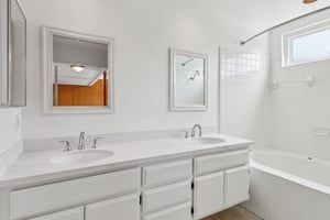 Lansford Ln-1306-019.jpg