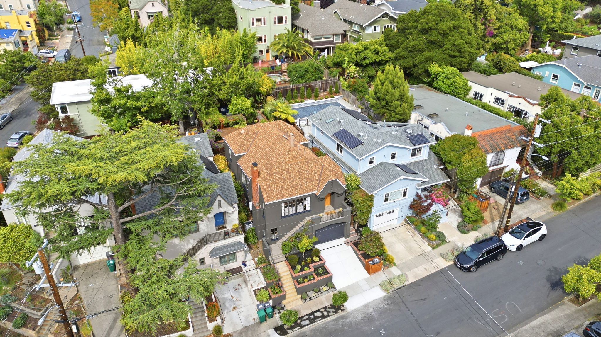 002_F8_AERIAL_1056 El Centro Ave