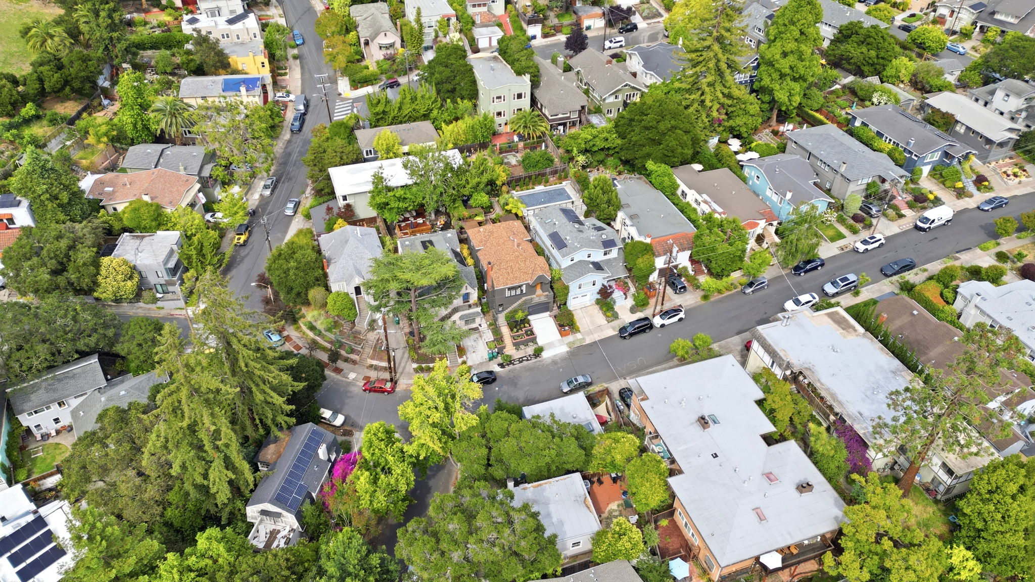 007_F8_AERIAL_1056 El Centro Ave
