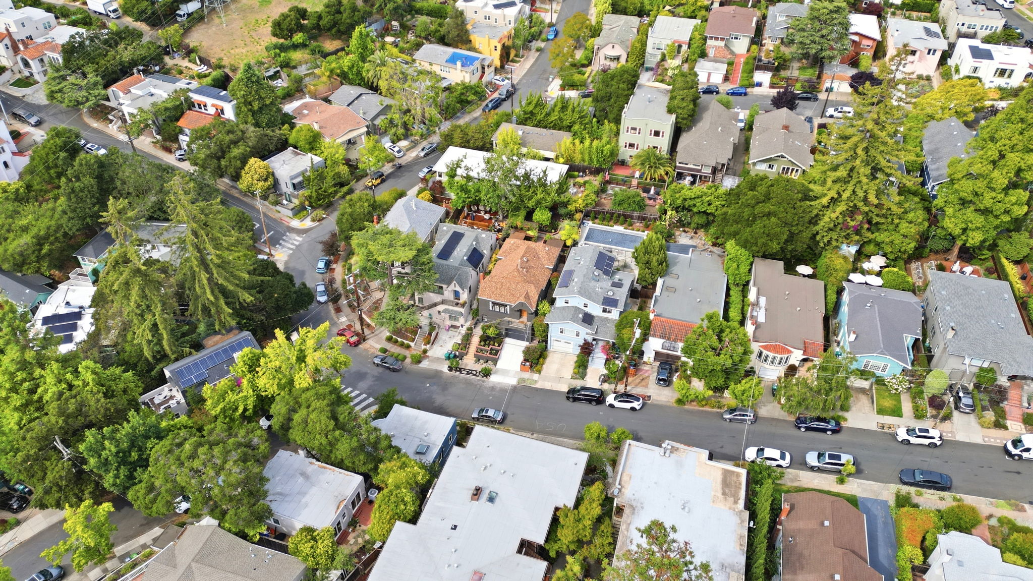 009_F8_AERIAL_1056 El Centro Ave