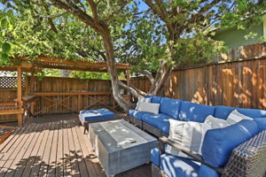 034_F8_1056 El Centro Ave