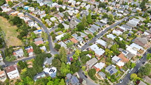 010_F8_AERIAL_1056 El Centro Ave