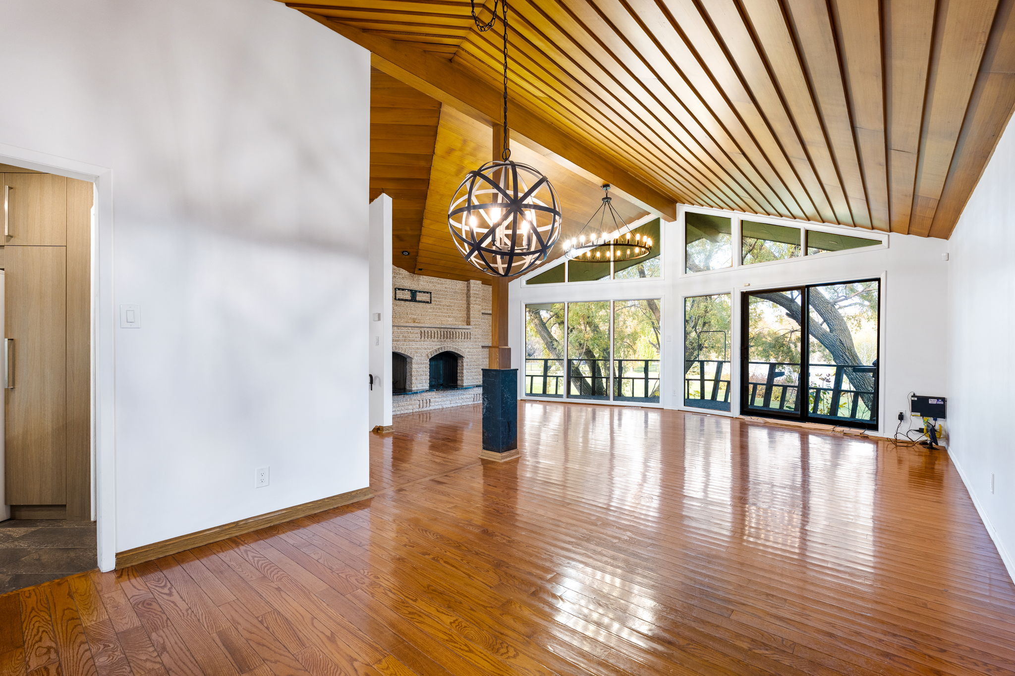 1056 Schindel Rd - Interior-7