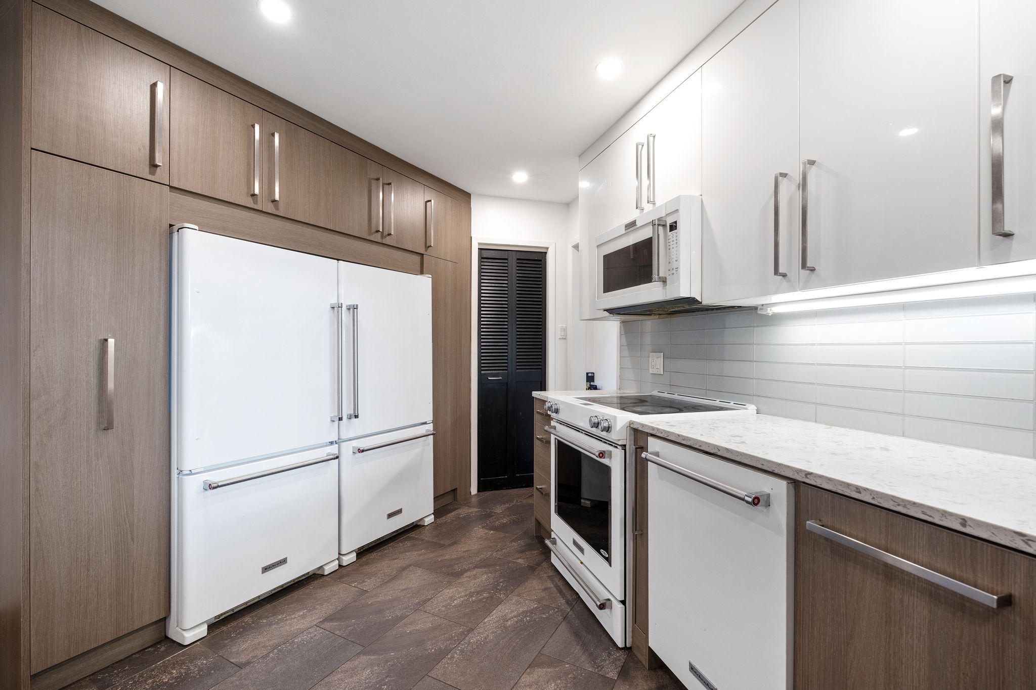 1056 Schindel Rd - Interior-12