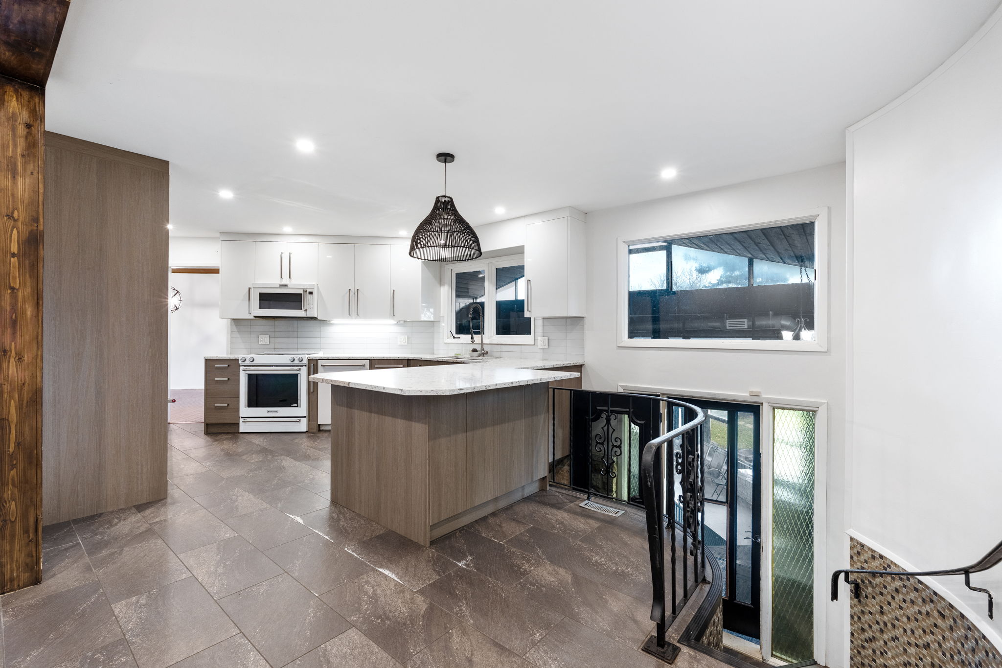 1056 Schindel Rd - Interior-13