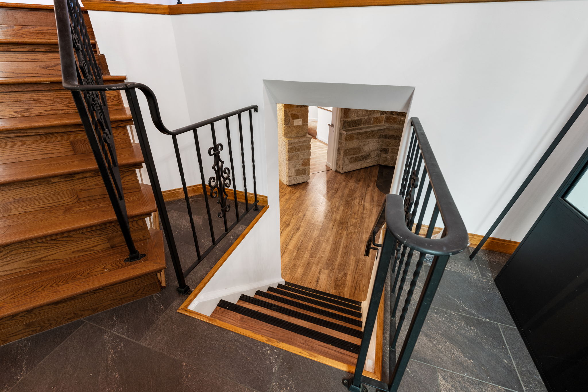 1056 Schindel Rd - Interior-24