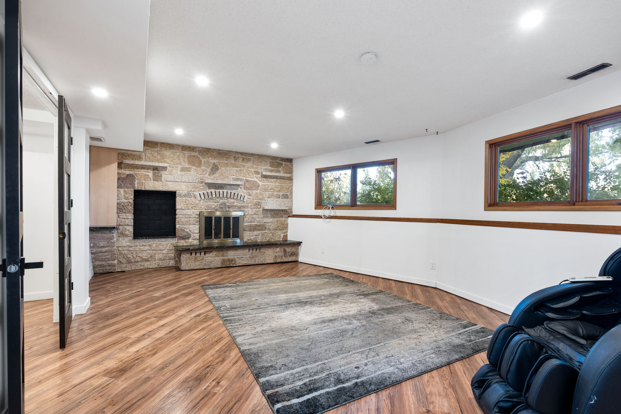 1056 Schindel Rd - Interior-27