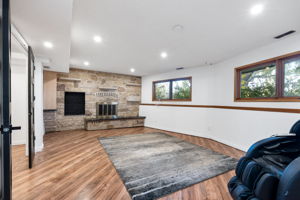 1056 Schindel Rd - Interior-27