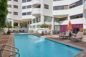 Wilshire Blvd-2307-909.jpg