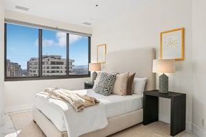 Wilshire Blvd-L2307-035.jpg