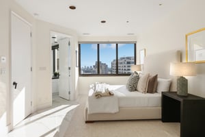 Wilshire Blvd-L2307-036.jpg