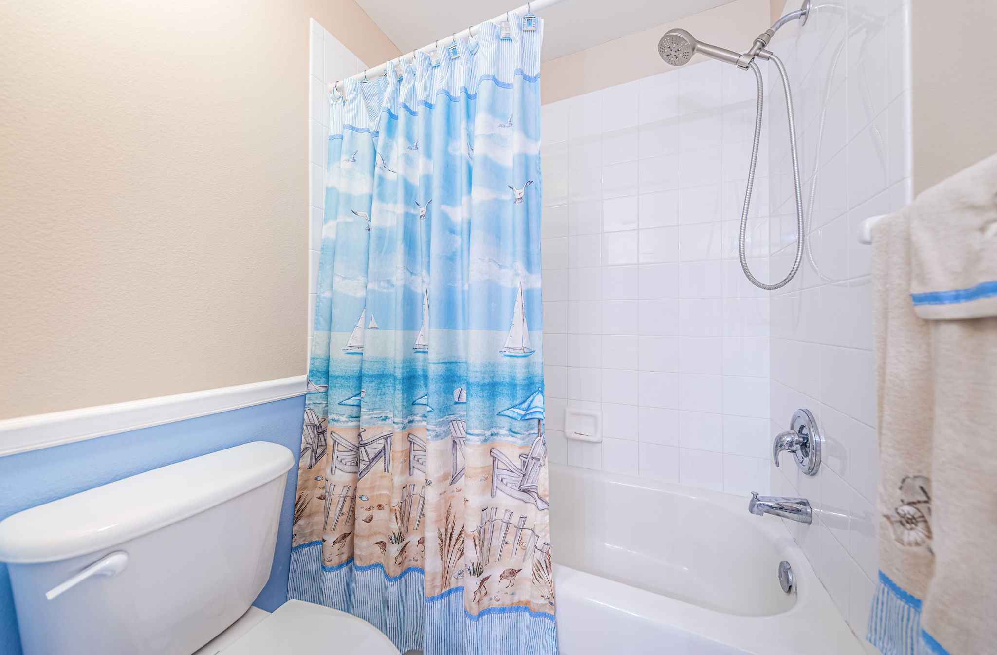 Bathroom 2b