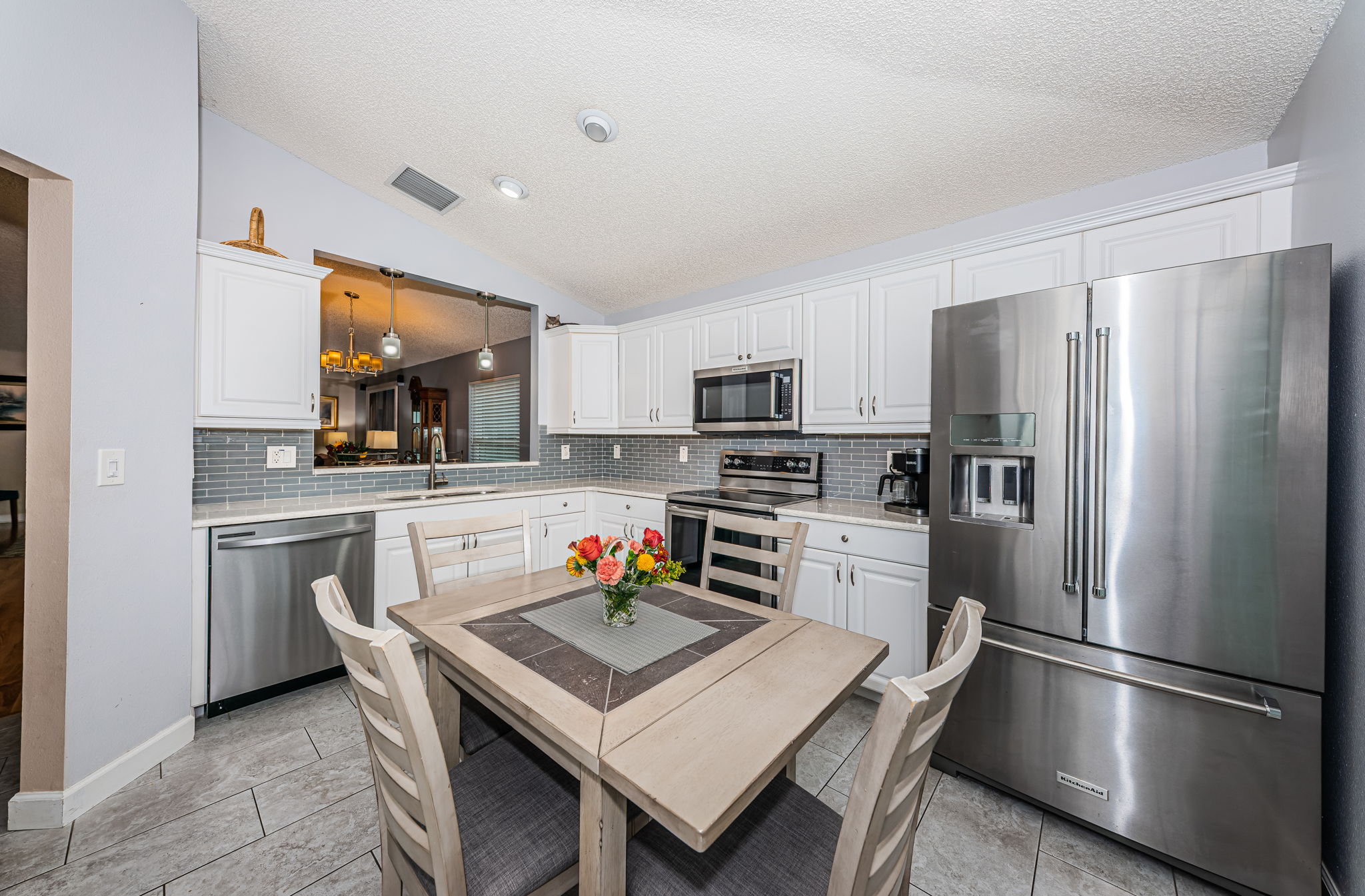 Kitchen 4