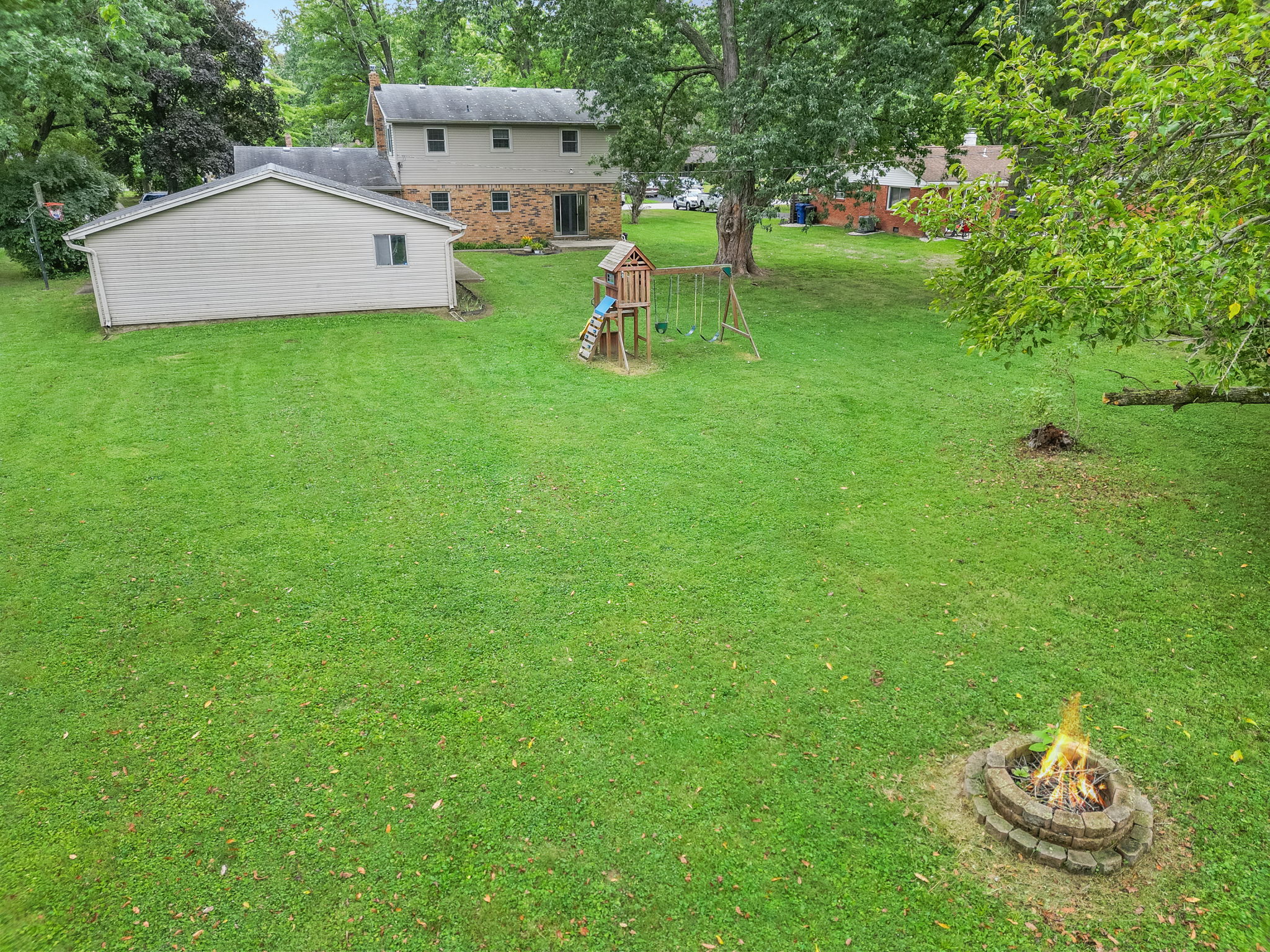  Photo 47