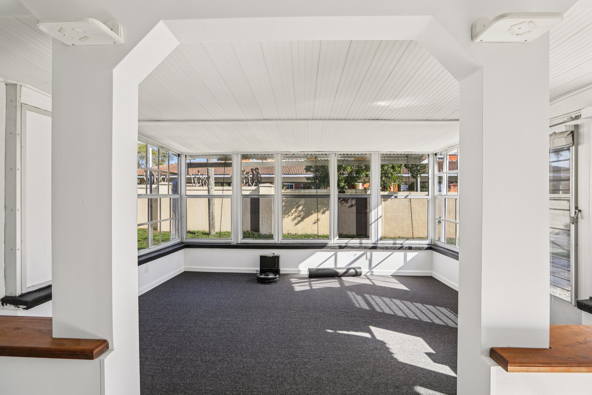 Lake Vista Dr-S1103-025.jpg