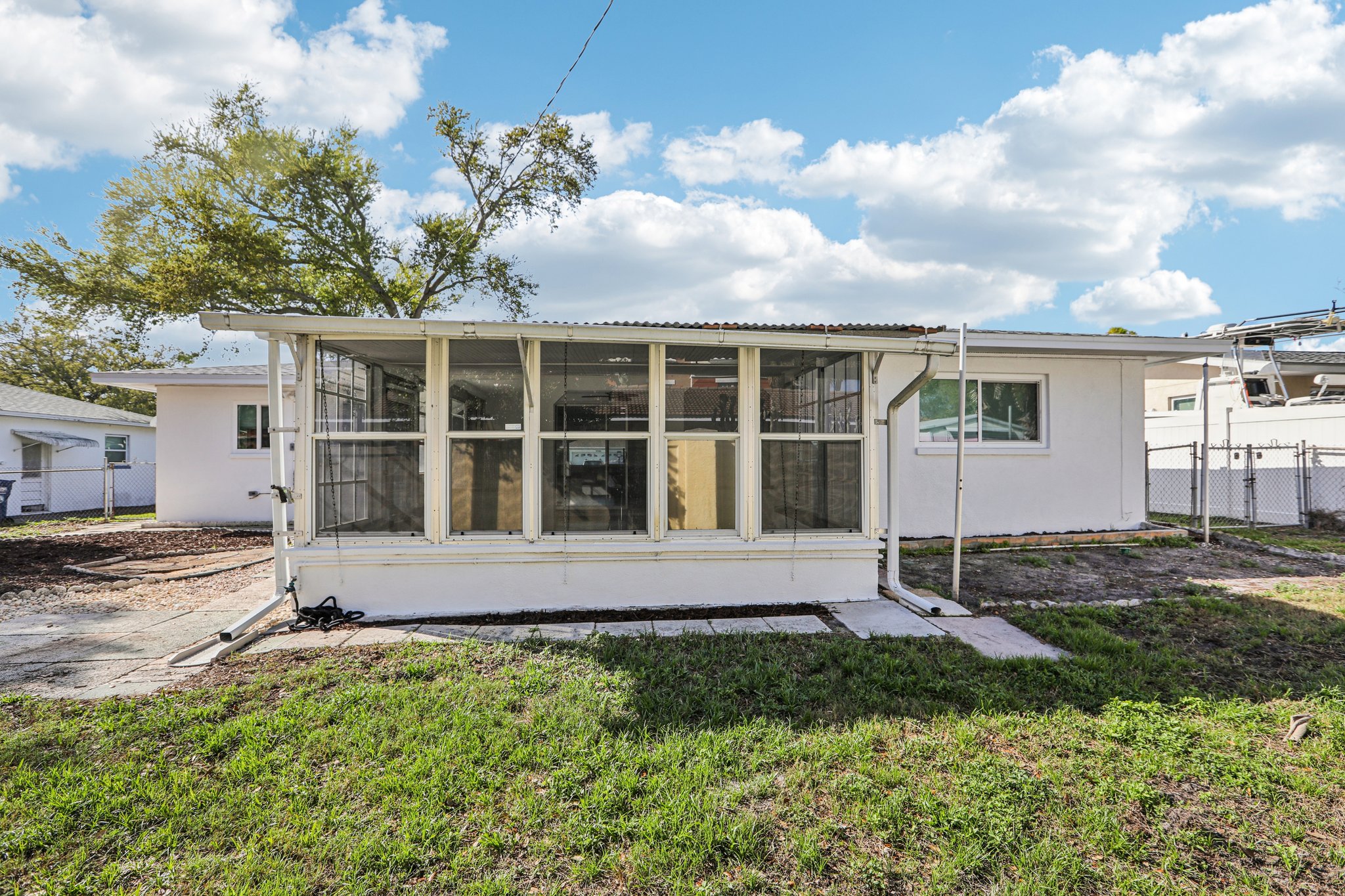 Lake Vista Dr-S1103-030.jpg