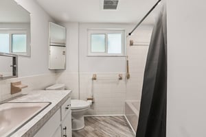 Lake Vista Dr-S1103-014.jpg