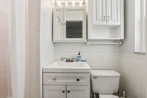 Lake Vista Dr-S1103-022.jpg