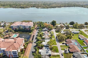 Lake Vista Dr-S1103-048.jpg