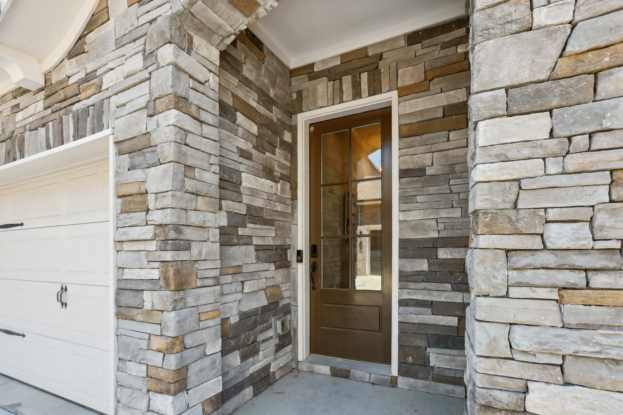 Moorewood Ln S E-004.jpg