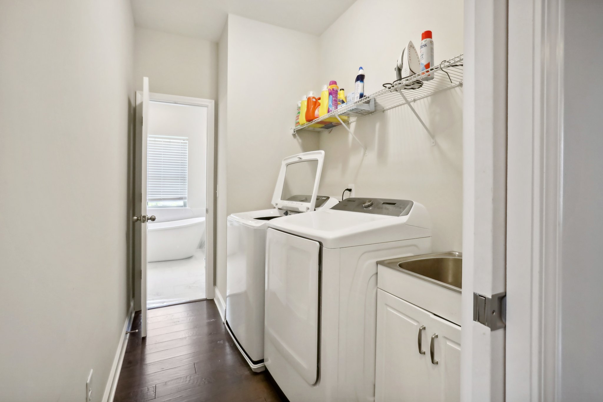 Moorewood Ln S E-014.jpg