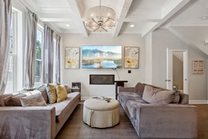 Moorewood Ln S E-005.jpg