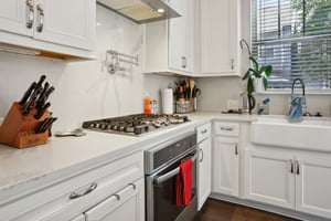 Moorewood Ln S E-010.jpg