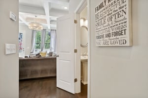 Moorewood Ln S E-012.jpg