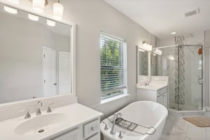 Moorewood Ln S E-020.jpg