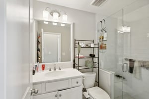 Moorewood Ln S E-027.jpg