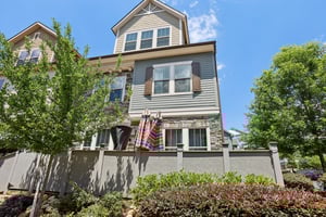 Moorewood Ln S E-034.jpg
