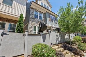Moorewood Ln S E-035.jpg