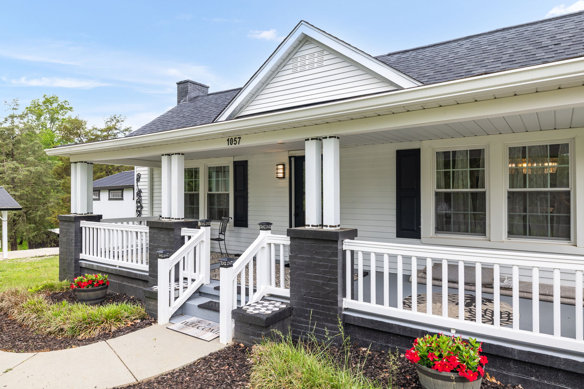 1057 Virginia St-7