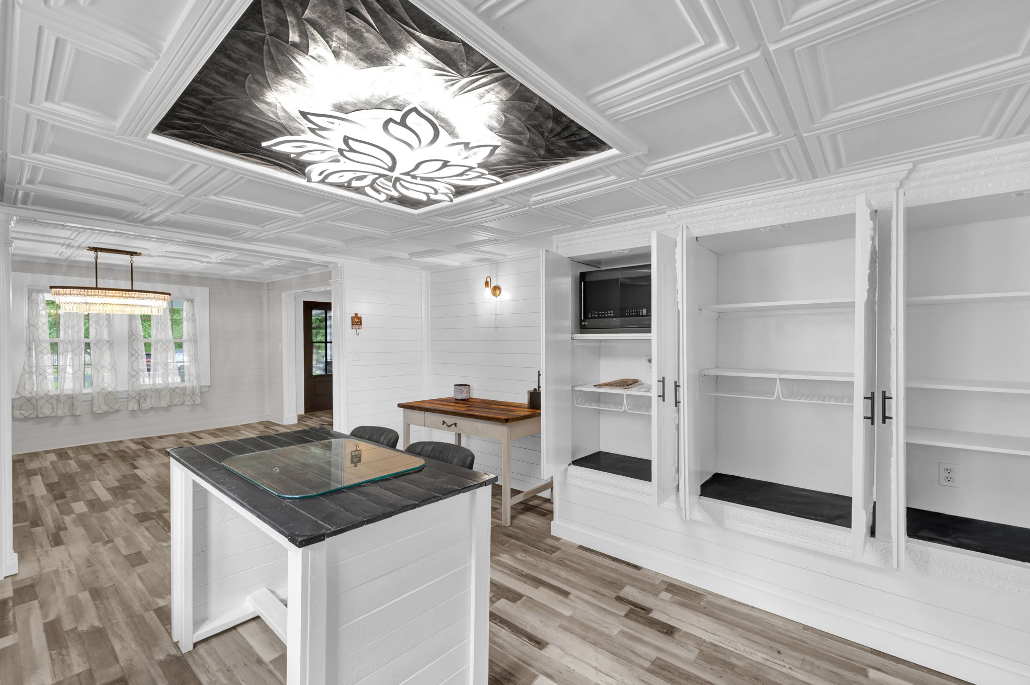 1057 Virginia St-16