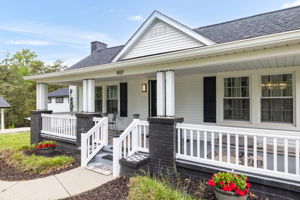 1057 Virginia St-7