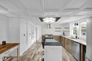1057 Virginia St-13