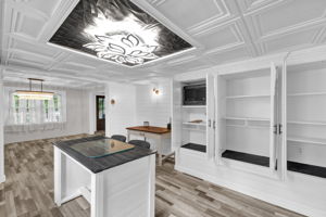 1057 Virginia St-16