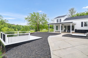 1057 Virginia St-35