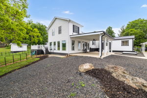 1057 Virginia St-37