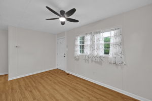 1057 Virginia St-44