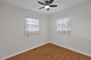 1057 Virginia St-45