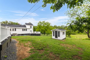 1057 Virginia St-52