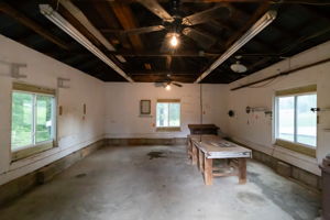 1057 Virginia St-57
