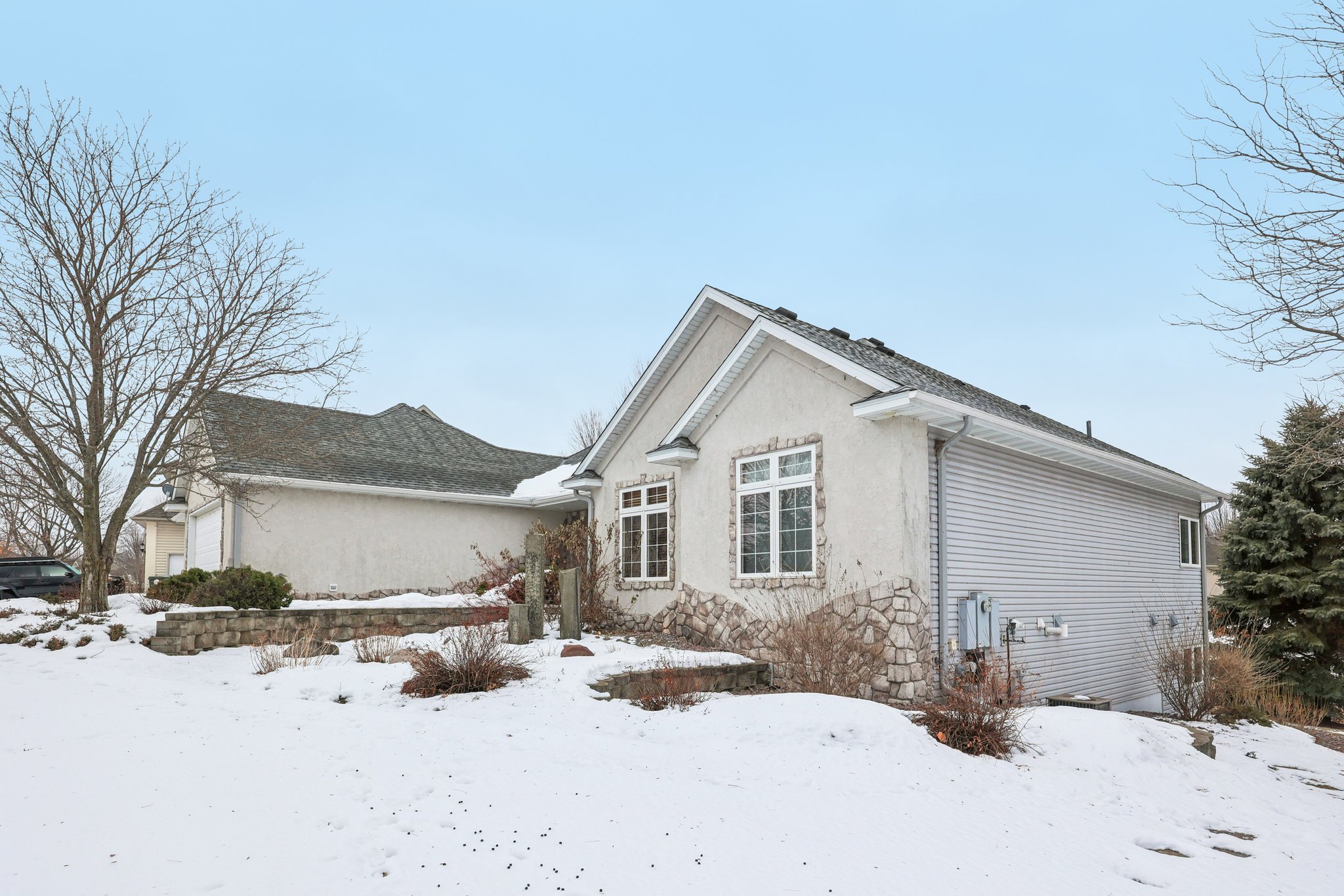 Alamo St-S1701-005.jpg