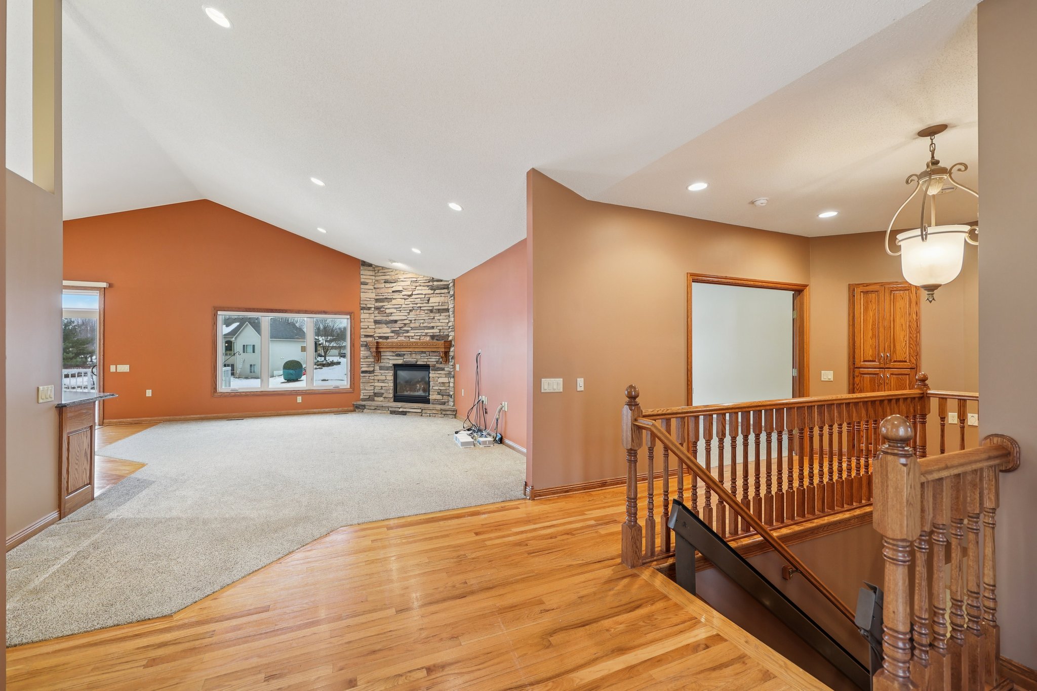 Alamo St-S1701-007.jpg