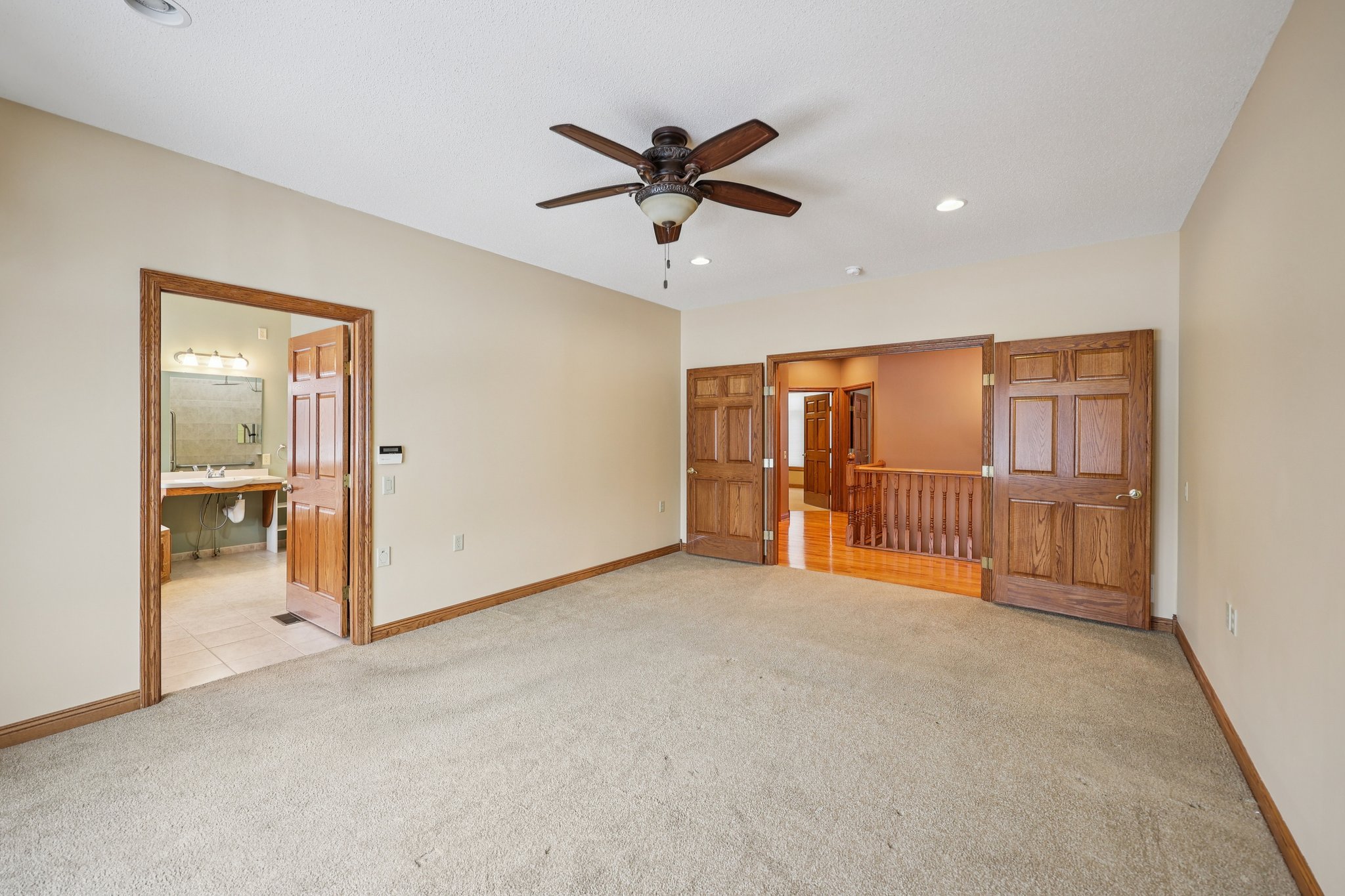 Alamo St-S1701-030.jpg