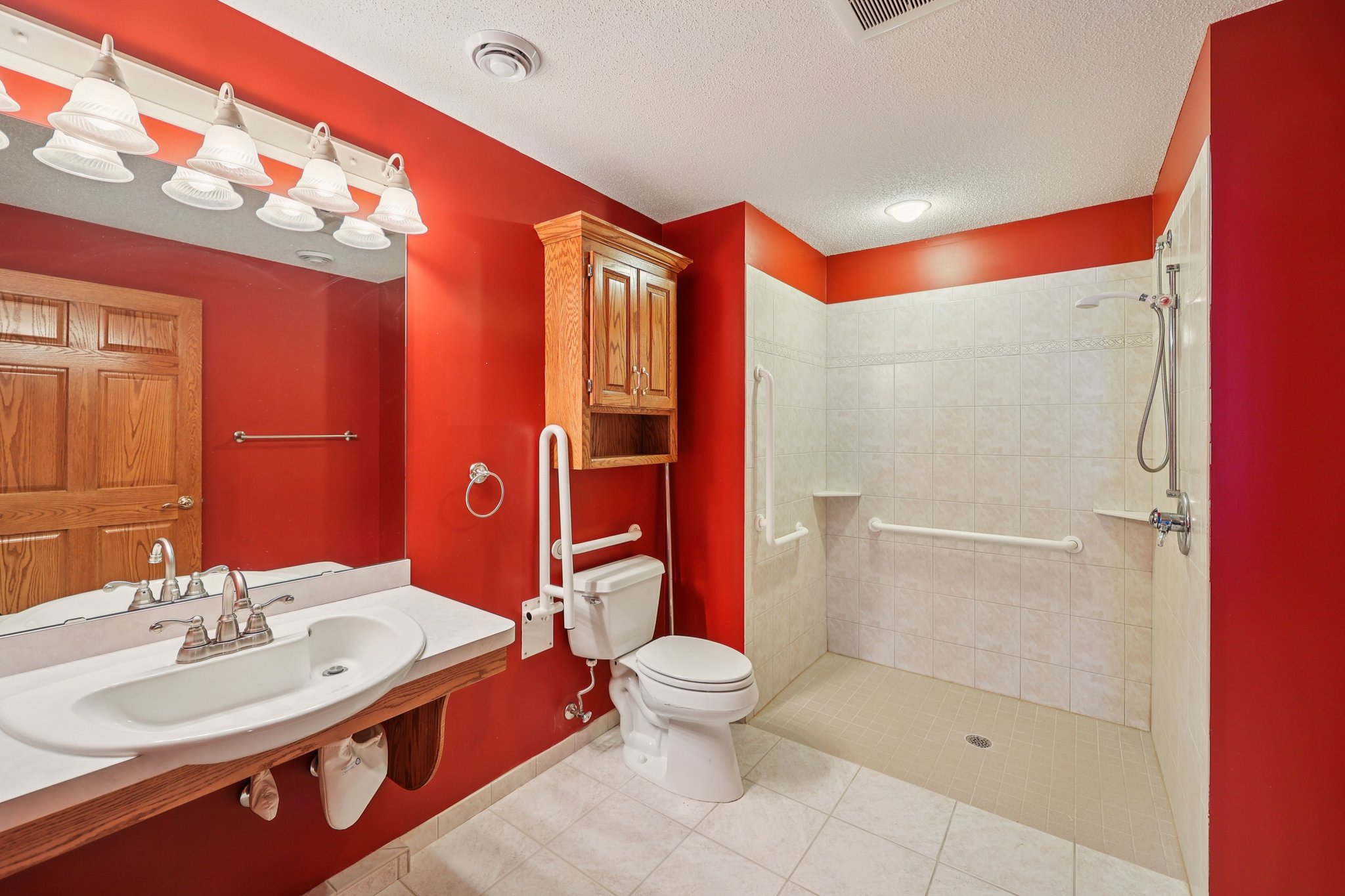 Alamo St-S1701-036.jpg