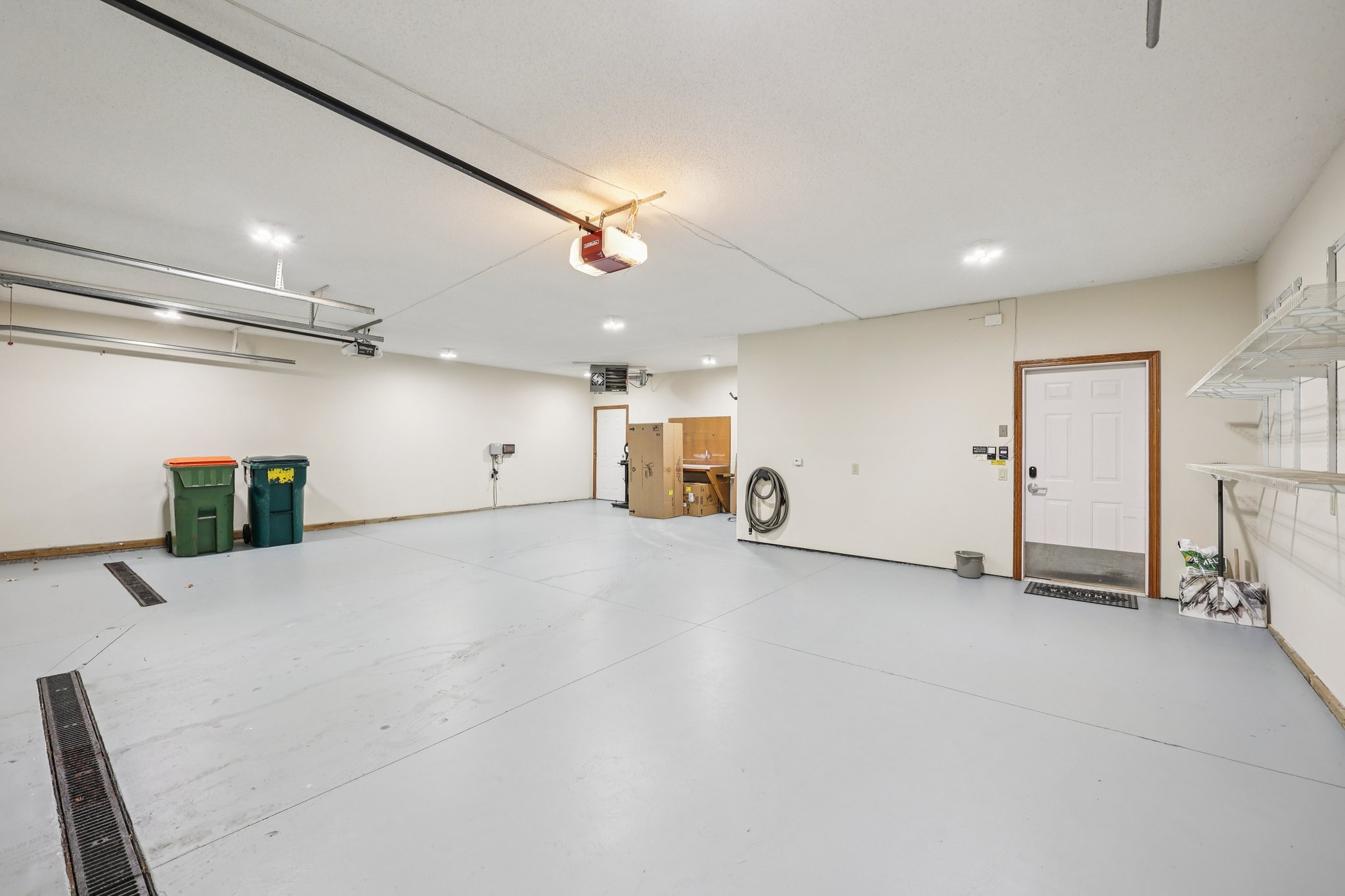 Alamo St-S1701-049.jpg