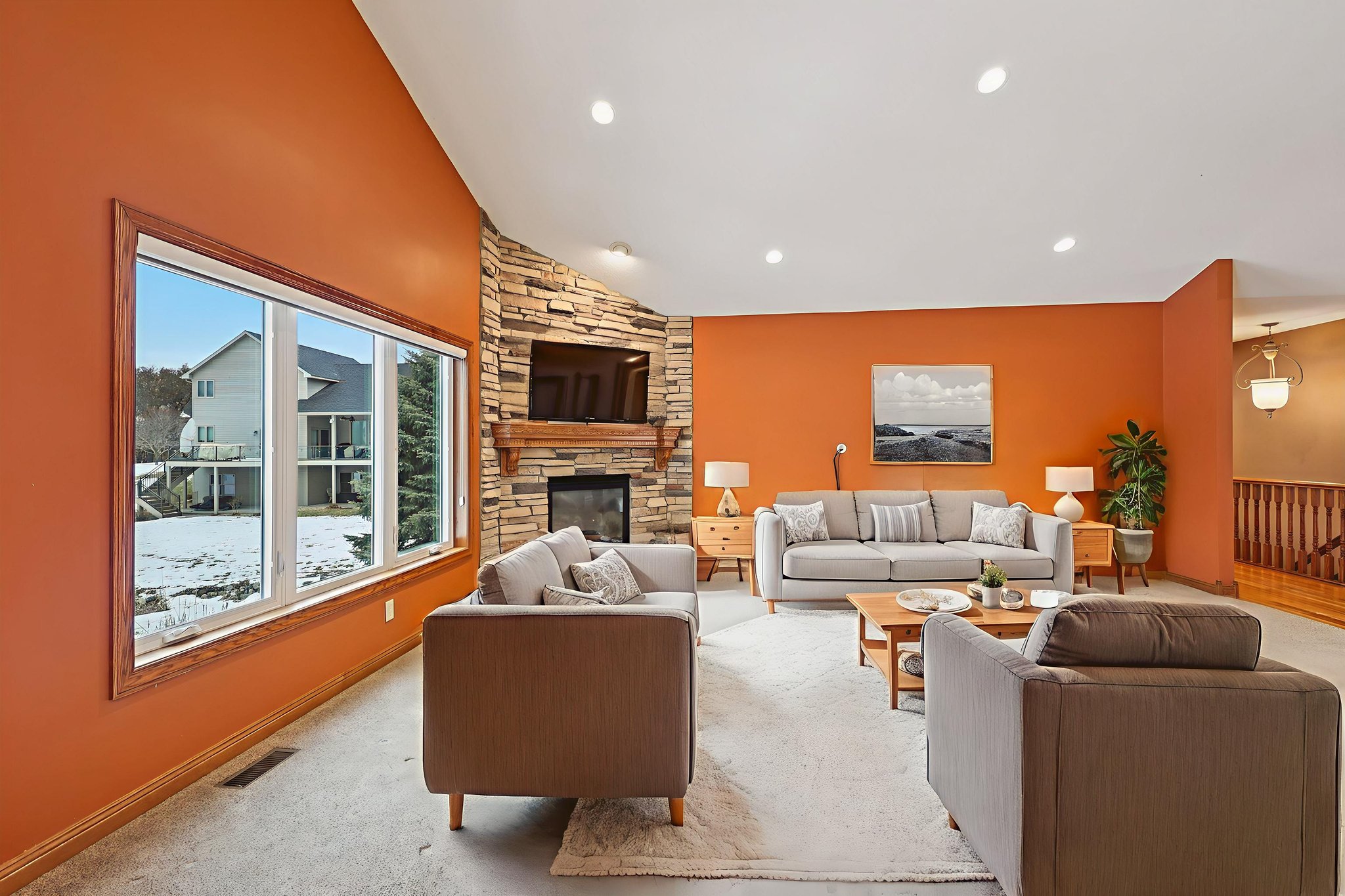 Alamo St-S1701-013 virtually staged.jpeg