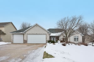 Alamo St-S1701-002.jpg